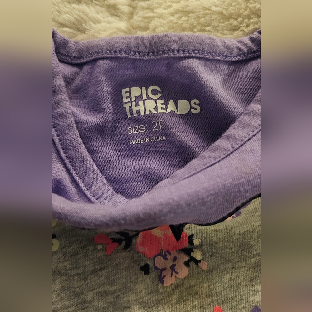 Girls 2T Epic Threads Set - Picture 3 of 7